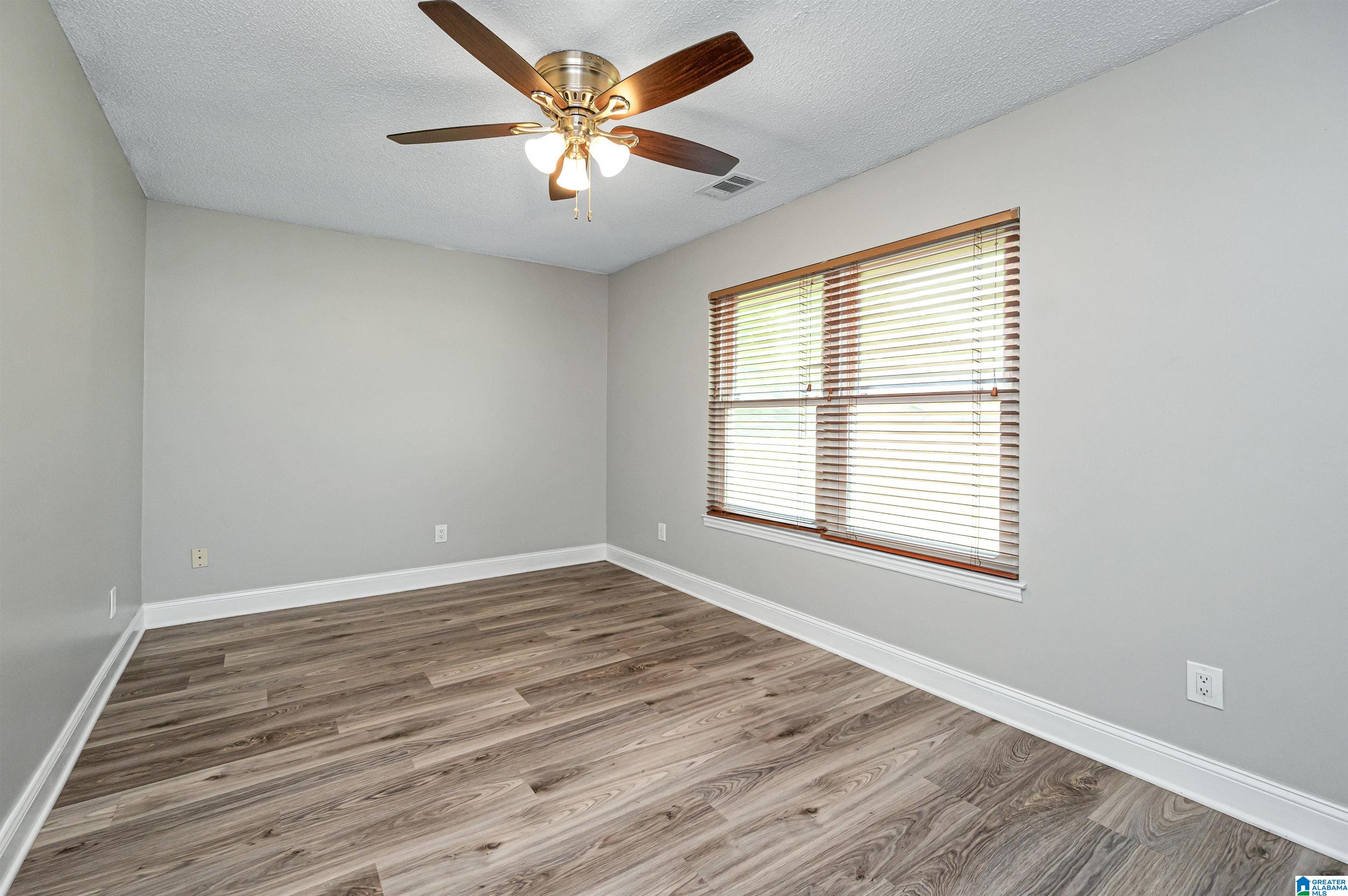 172 Winterhaven Drive Alabaster, AL 35007 - Photo 17 of 35