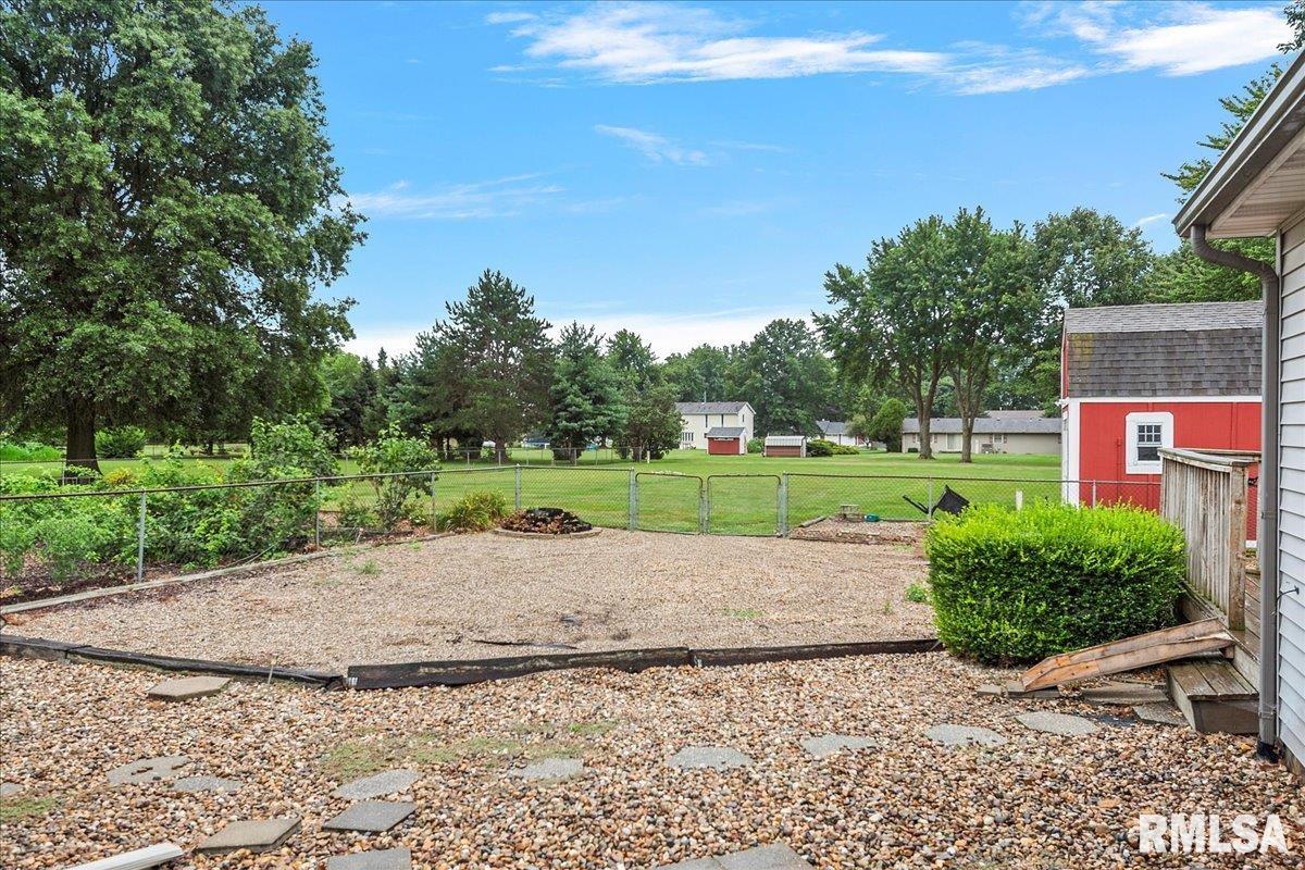 5570 Windmill Lane Springfield, IL 62707 - Photo 32 of 40