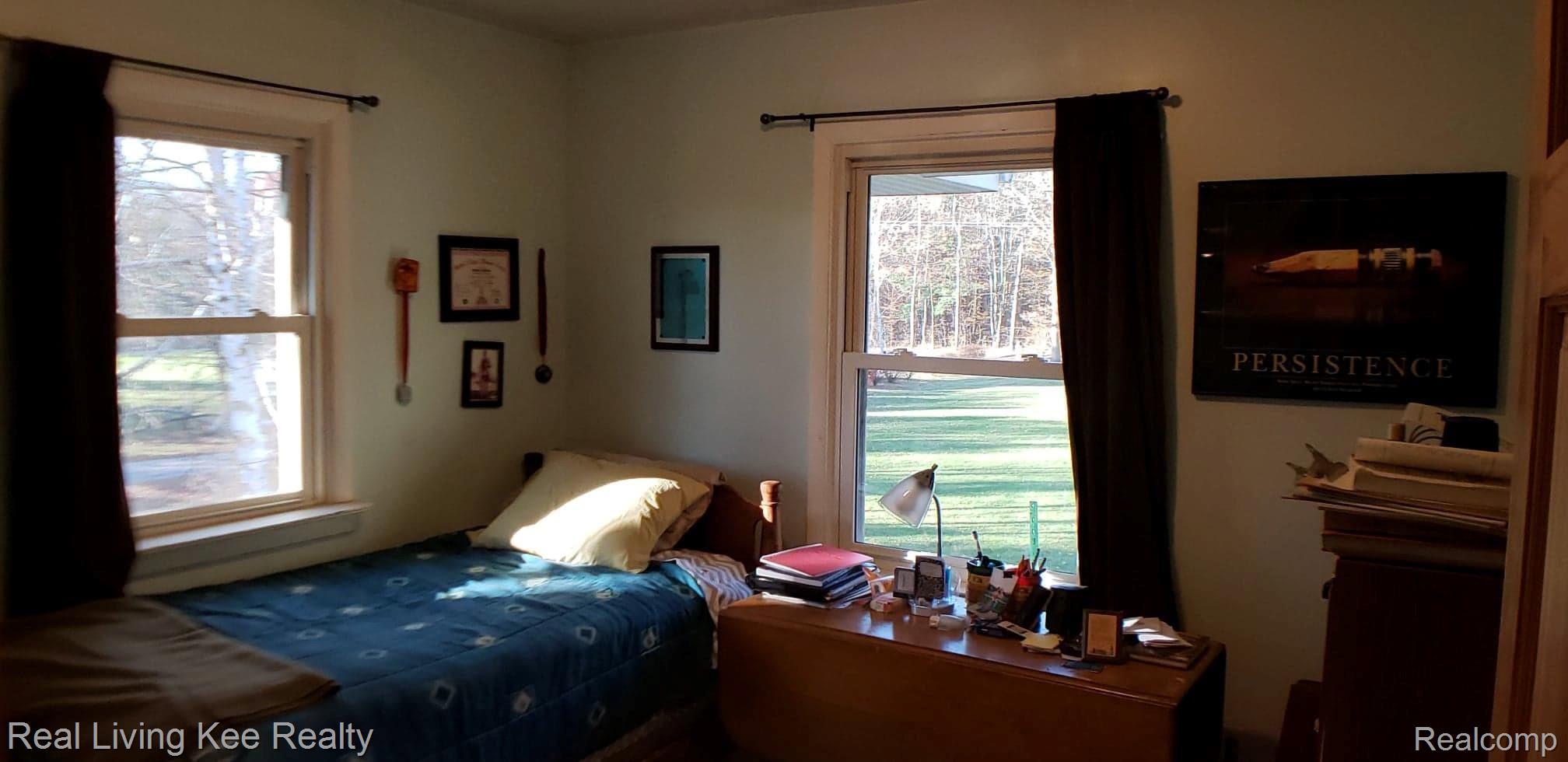 3849 Williams Road Columbiaville, MI 48421 - Photo 16 of 27 Bedroom.jpg