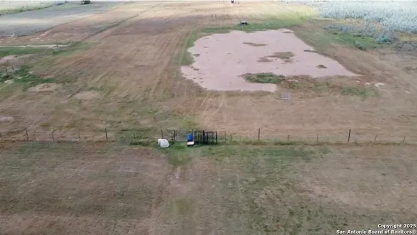 a view of a dry yard