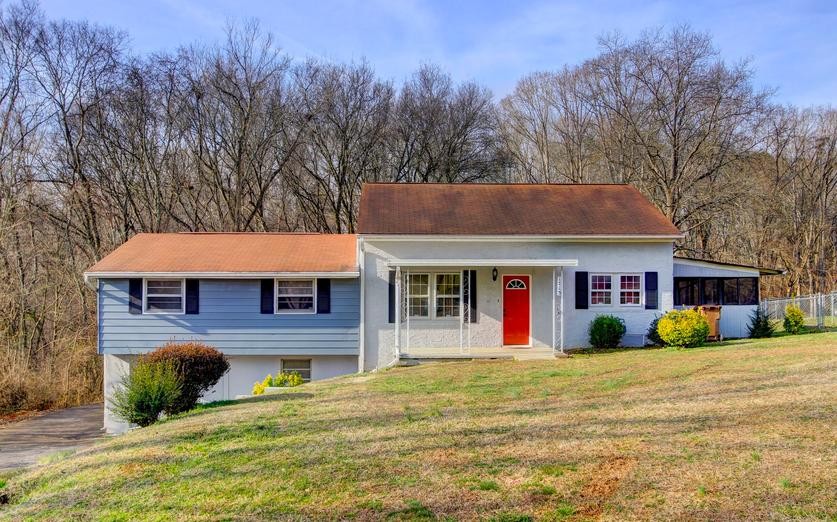 1713 Spring Hill Road Knoxville, TN 37914 - Photo 1 of 20 Gallery Image 1