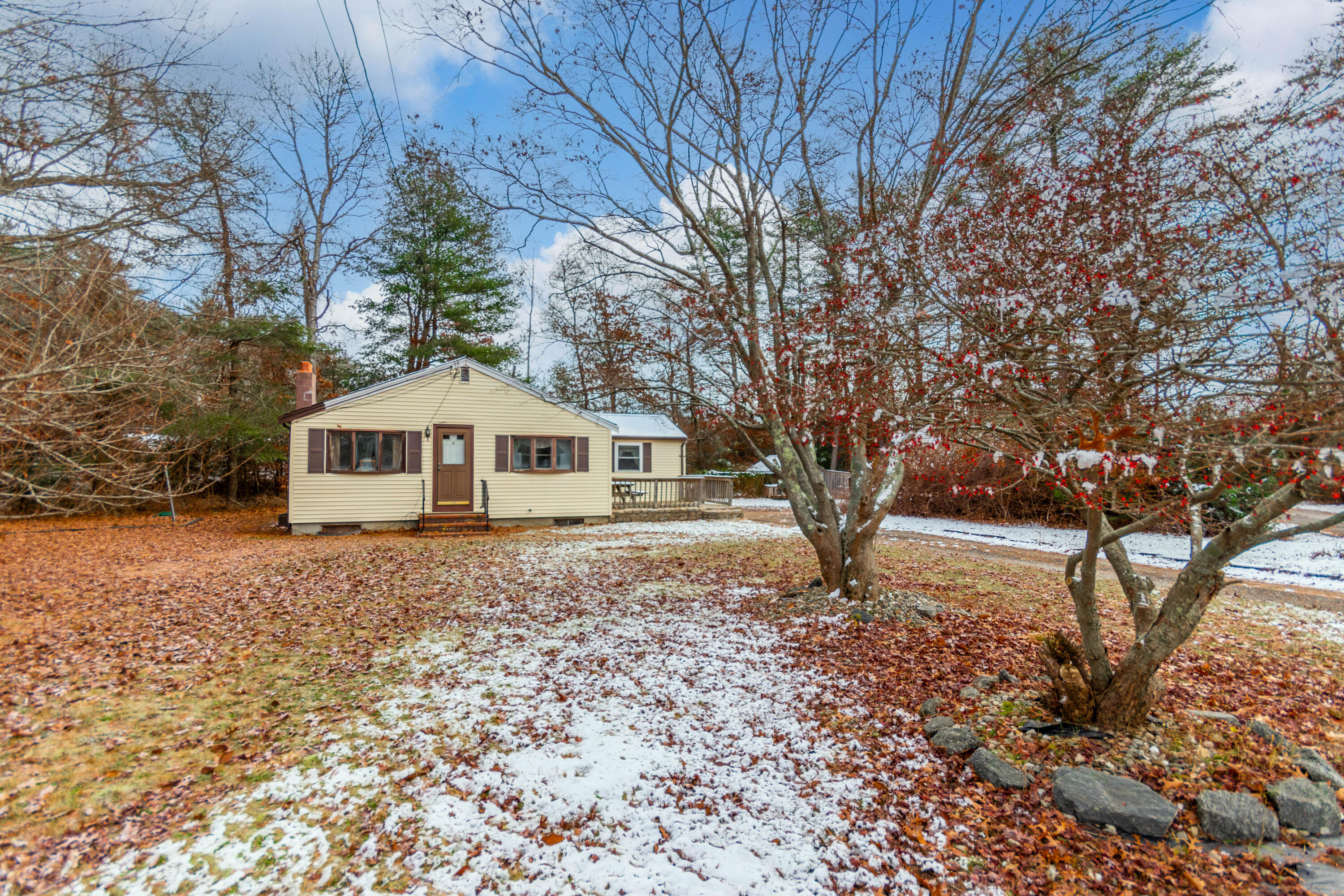 910 County Road West Wareham, MA 02576 - Photo 12 of 15 Distant view