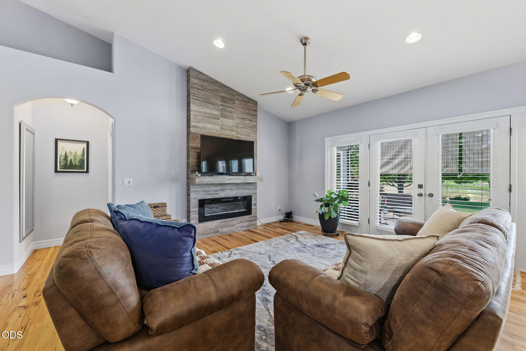 1085 Oak Grove Court Eagle Point, OR 97524 - Photo 14 of 70