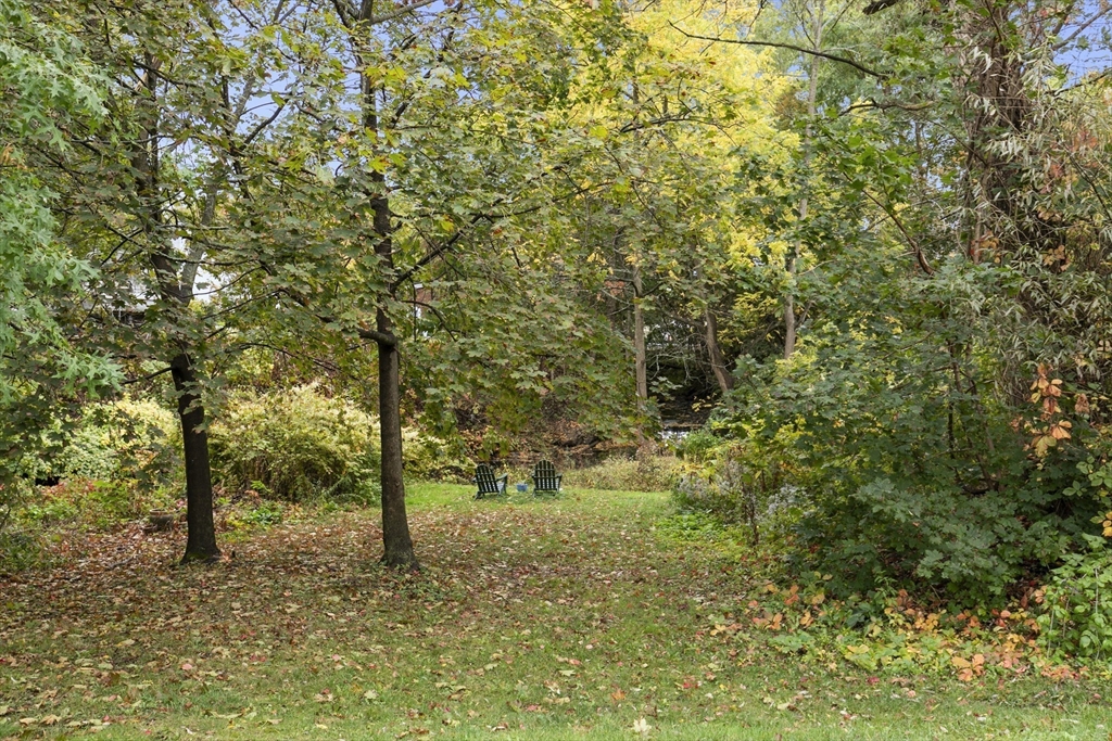 25 Cedar Street, Unit 4 Amesbury, MA 01913 - Photo 28 of 39