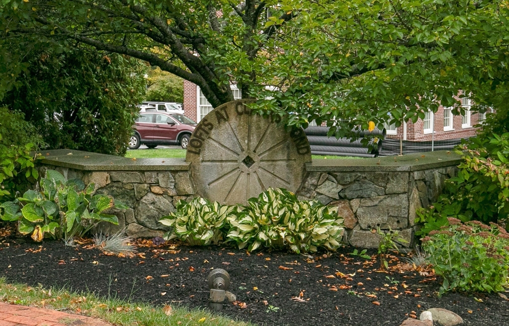 25 Cedar Street, Unit 4 Amesbury, MA 01913 - Photo 29 of 39