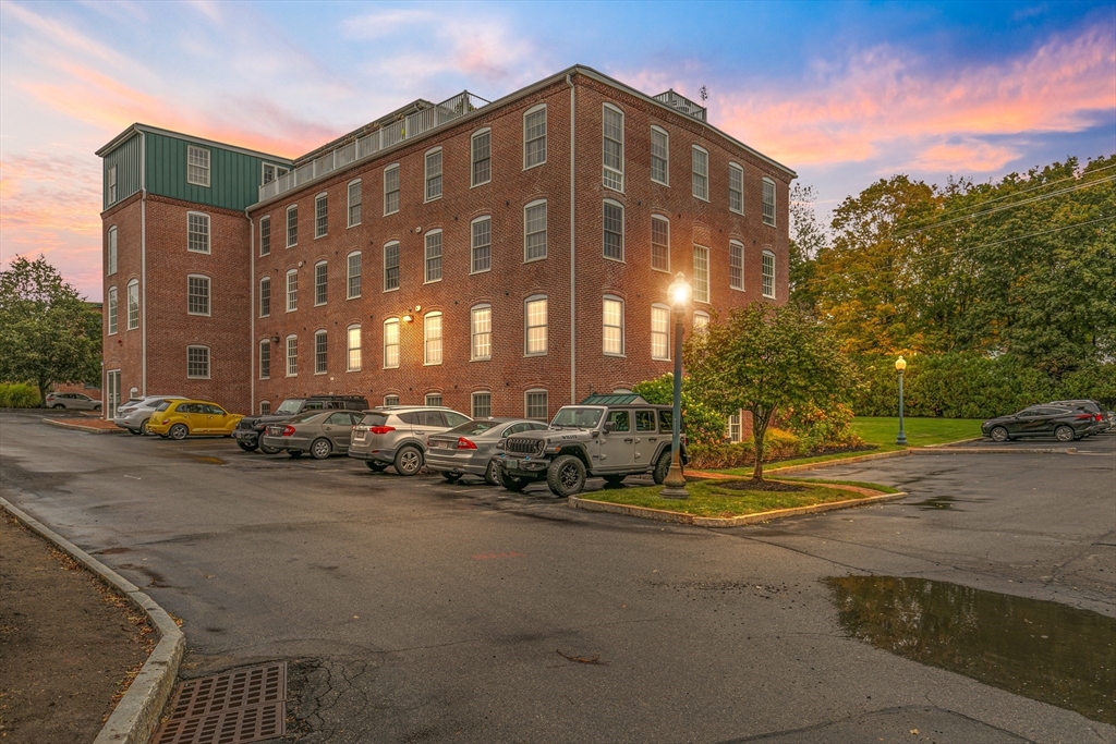 25 Cedar Street, Unit 4 Amesbury, MA 01913 - Photo 30 of 39