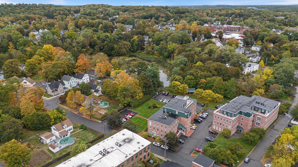 25 Cedar Street, Unit 4 Amesbury, MA 01913 - Photo 33 of 39
