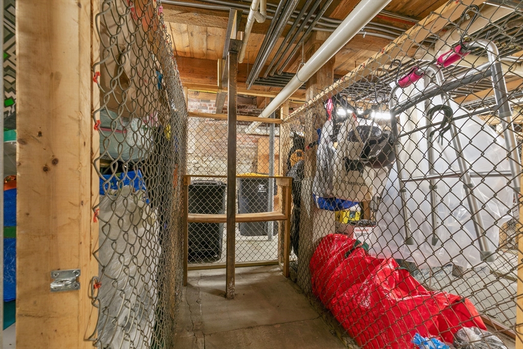 25 Cedar Street, Unit 4 Amesbury, MA 01913 - Photo 38 of 39