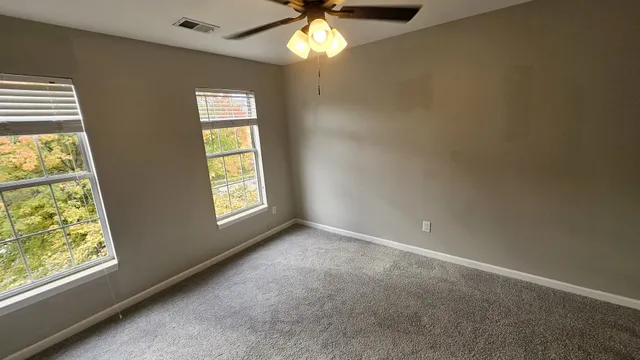 a view of empty room with window