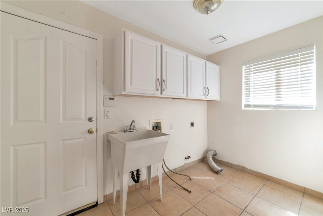 121 Golf Course Street Las Vegas, NV 89145 - Photo 5 of 15 Washroom featuring hookup for an electric dryer, b