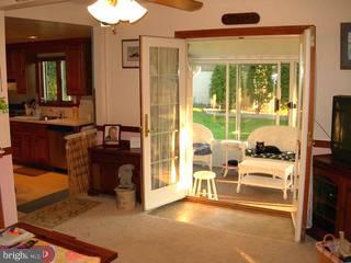 43 Collins Road Hamilton, NJ 08619 - Photo 3 of 5