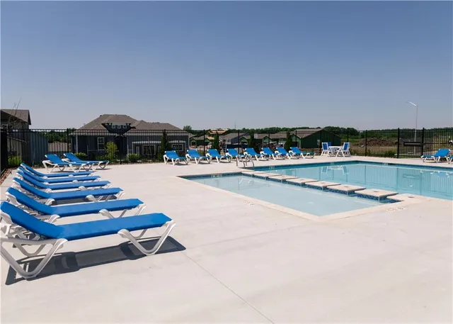 $374,734 | 27014 East Dogwood Lane, Lee's Summit, MO 64086