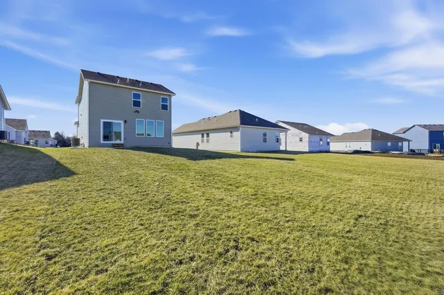 $374,734 | 27014 East Dogwood Lane, Lee's Summit, MO 64086