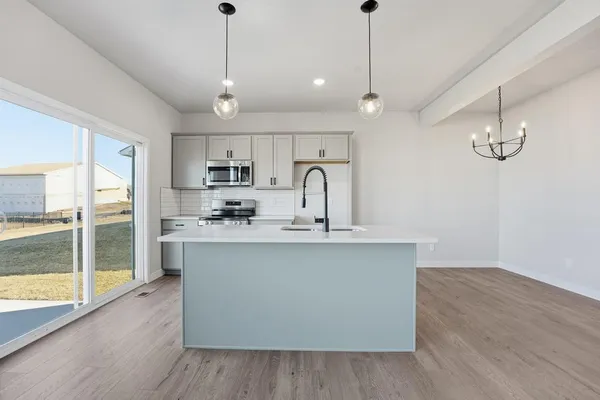 $374,734 | 27014 East Dogwood Lane, Lee's Summit, MO 64086