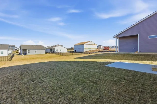 $374,734 | 27014 East Dogwood Lane, Lee's Summit, MO 64086