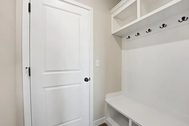 $374,734 | 27014 East Dogwood Lane, Lee's Summit, MO 64086