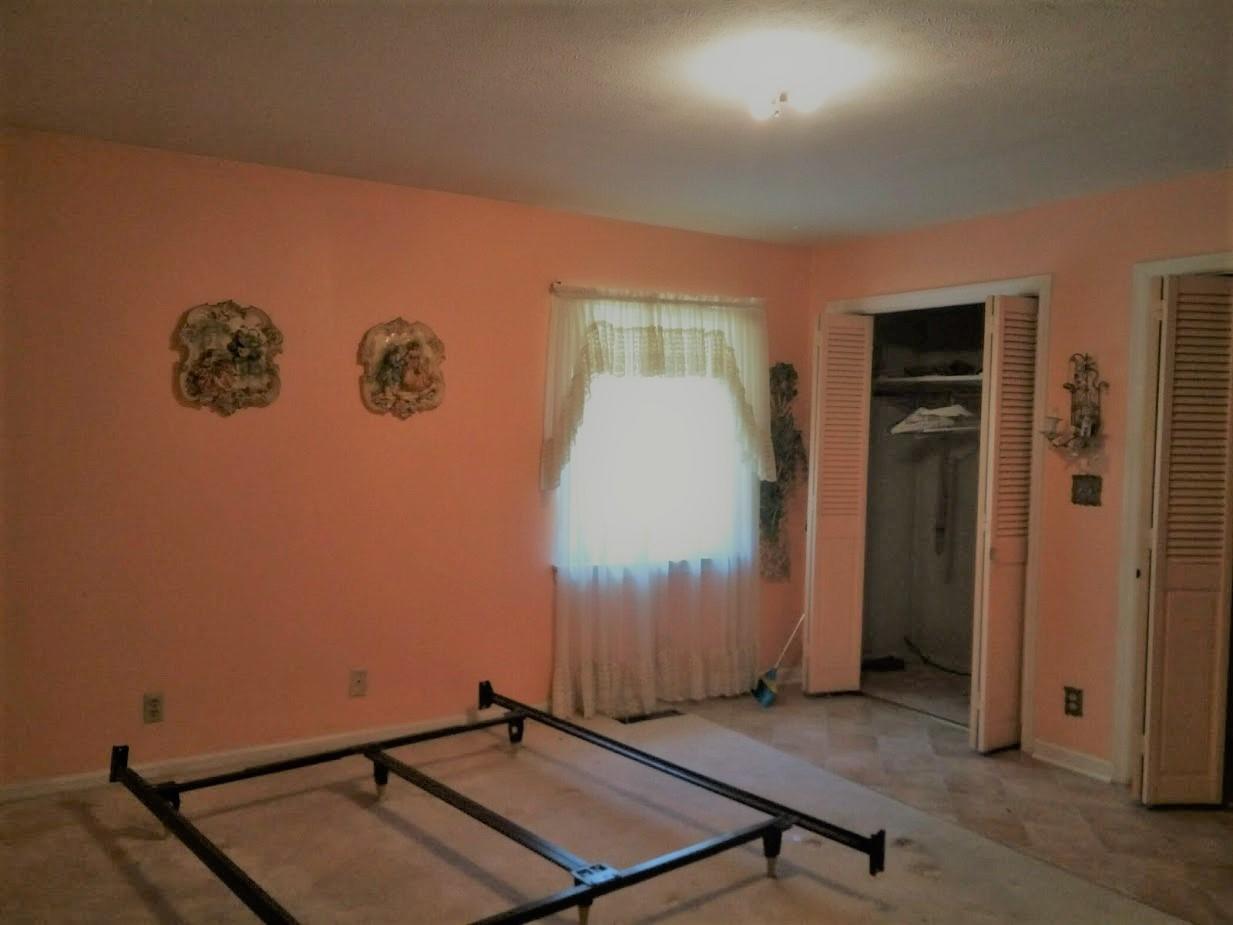 1058 Shallowford Road Chattanooga, TN 37411 - Photo 7 of 10 Bedroom