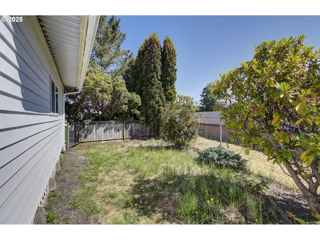 $87,400 | 15509 Southeast Mill Plain Boulevard, Vancouver, WA 98684