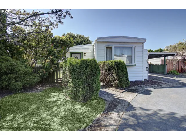 $87,400 | 15509 Southeast Mill Plain Boulevard, Vancouver, WA 98684