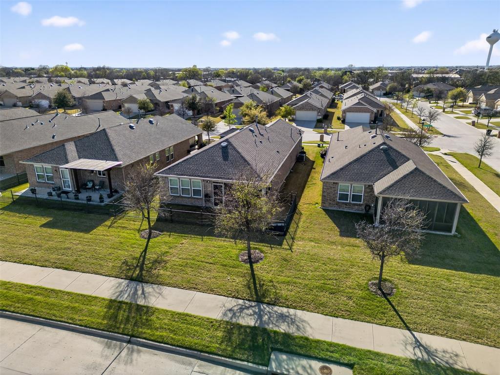 8978 Shore Crest Road Frisco, TX 75036 - Photo 32 of 40 an aerial view of a house