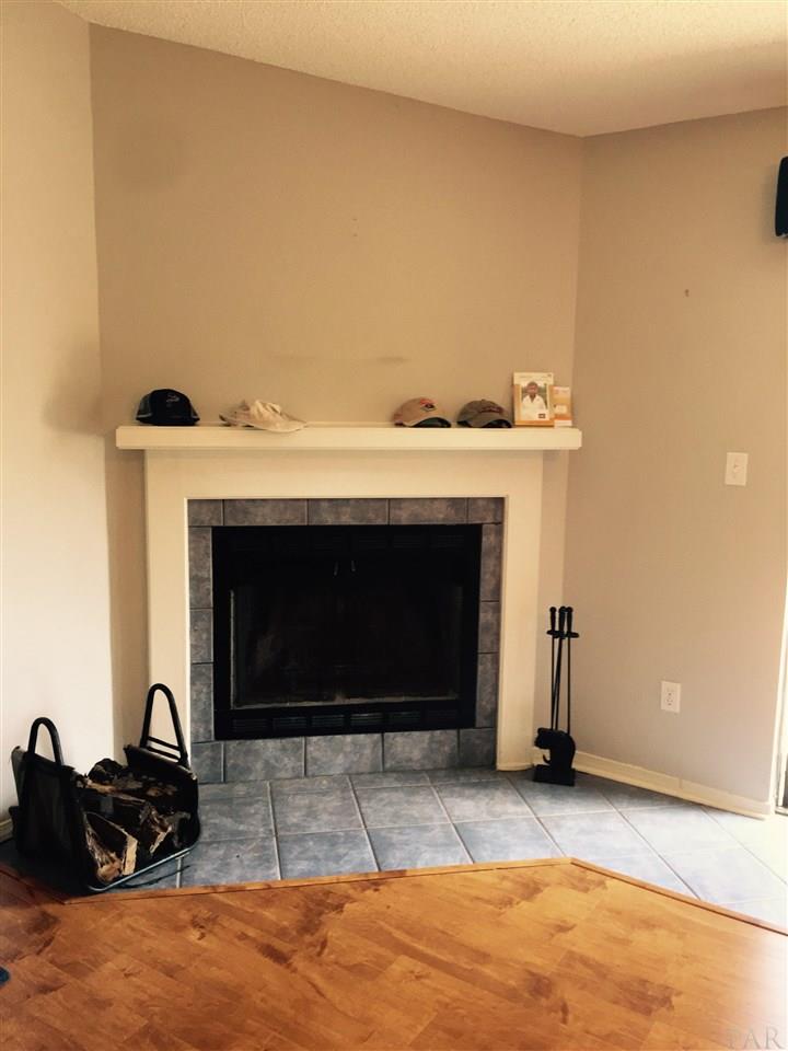 6714 Bellview Pines Road Pensacola, FL 32526 - Photo 6 of 22 Gallery Image 6