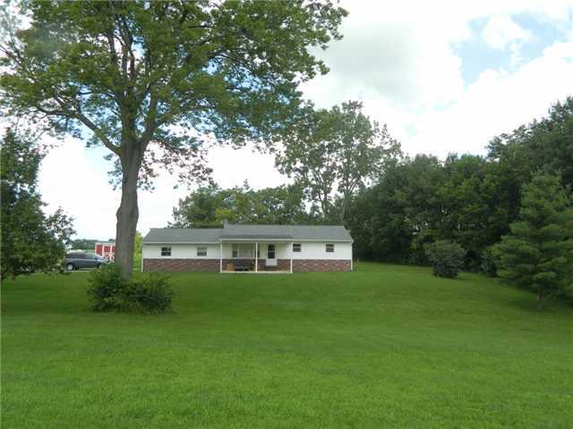 24241 Locust Grove Road Williamsport, OH 43164 - Photo 4 of 14