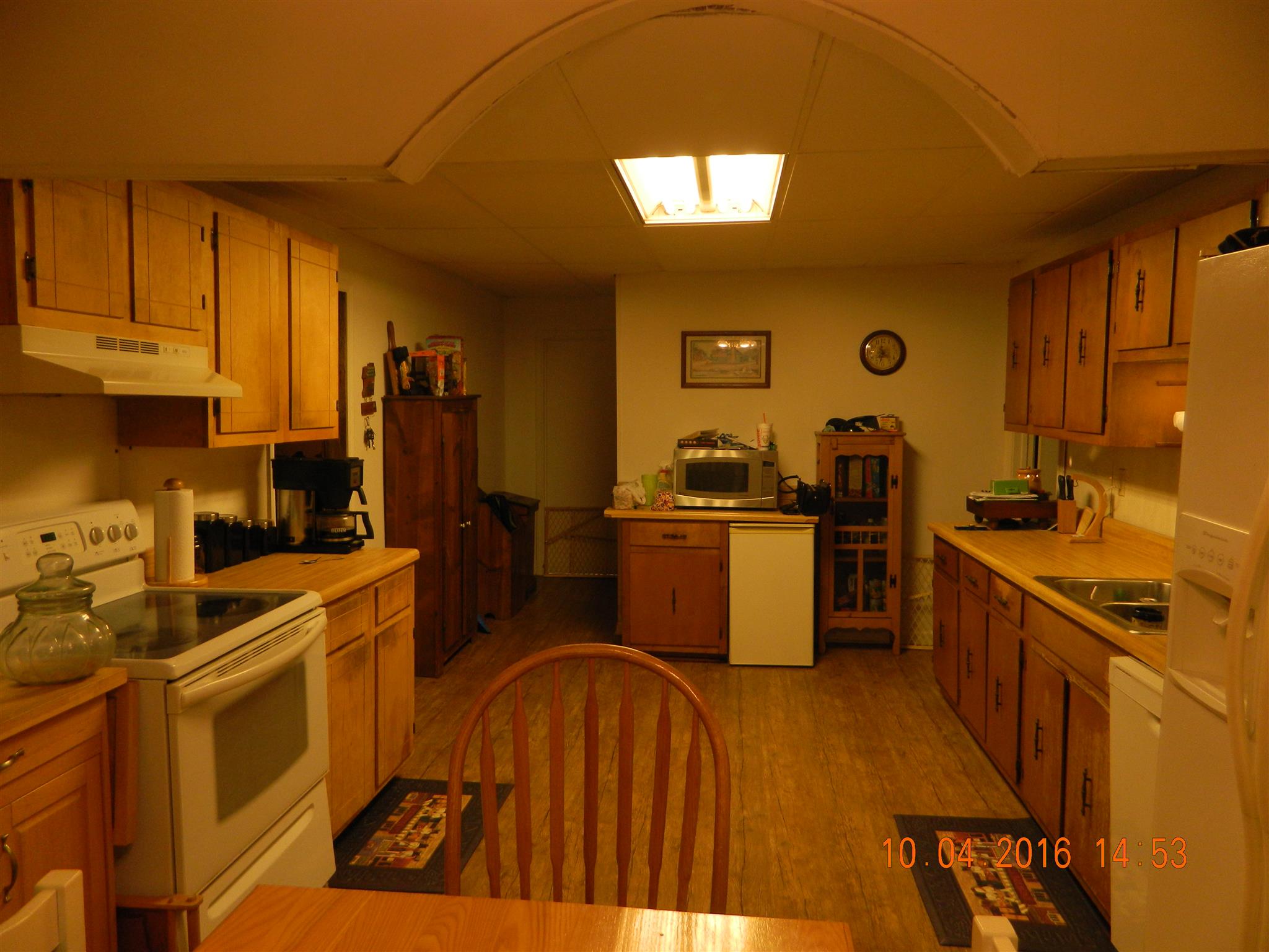 1706 Neptune Road Ashland City, TN 37015 - Photo 8 of 17 Large Country Kitchen
