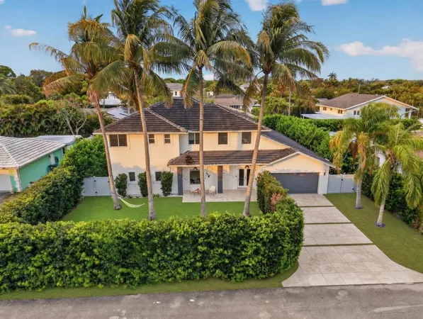 $2,799,000 | 1044 Northwest 6th Drive, Boca Raton, FL 33486