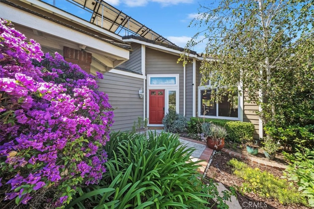 16701 Lake Knoll Parkway Riverside, CA 92503 - Photo 4 of 35