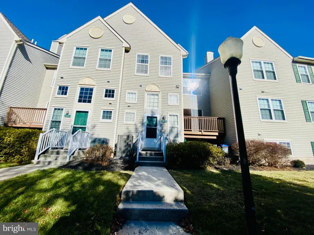 $2,400 | 819 Dewees Place, Unit 1302, Collegeville, PA 19426