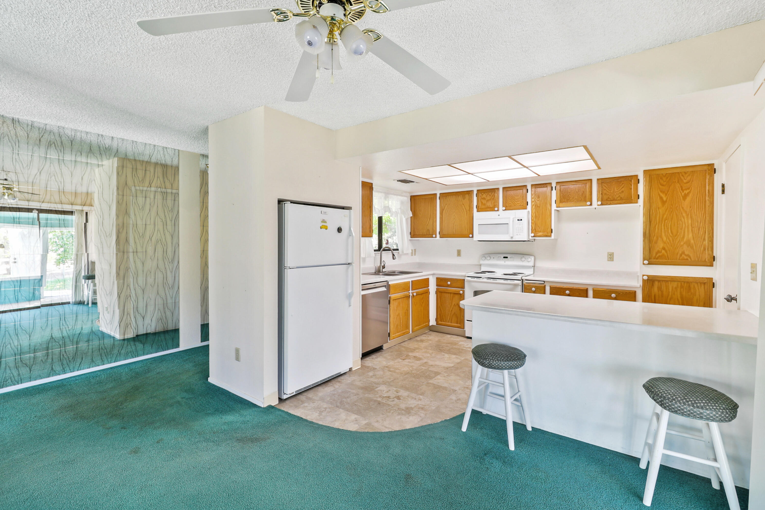 3295 Santa Rosa Way Redding, CA 96003 - Photo 19 of 55 Dining