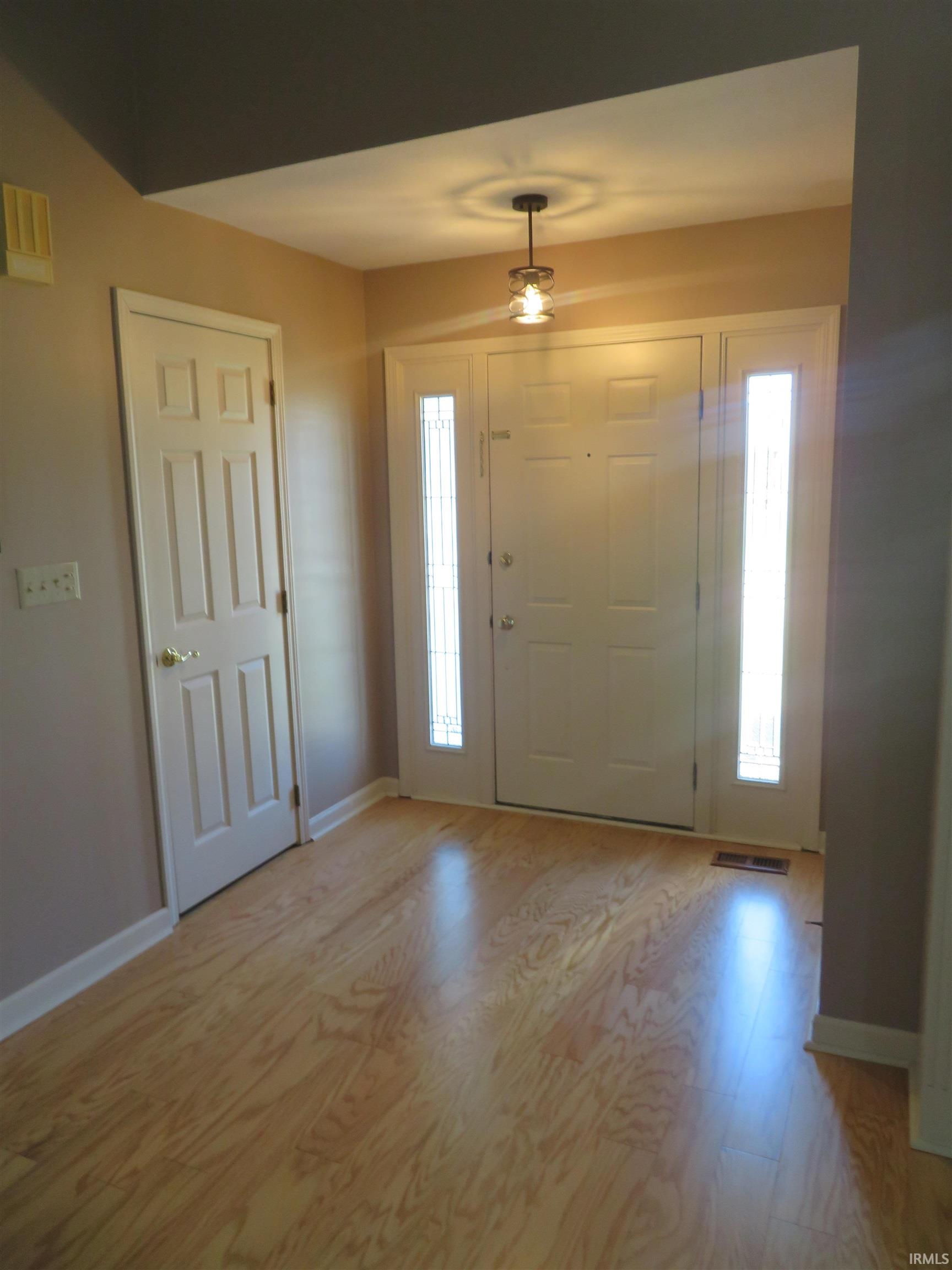 7511 Middlefield Road Newburgh, IN 47630 - Photo 6 of 35