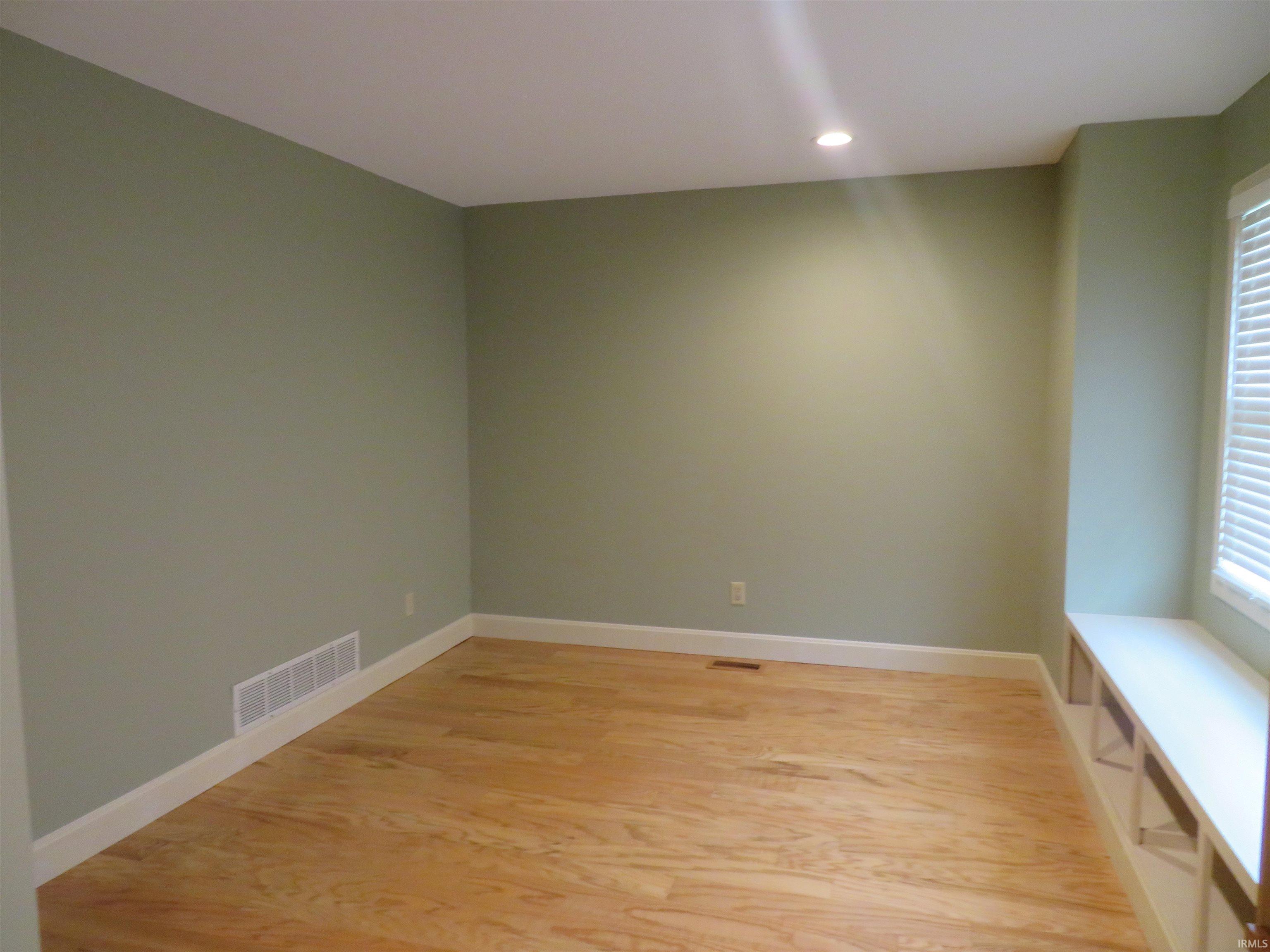 7511 Middlefield Road Newburgh, IN 47630 - Photo 9 of 35