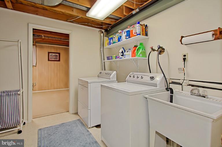 7607 Boulder Street Springfield, VA 22151 - Photo 2 of 30 Basement