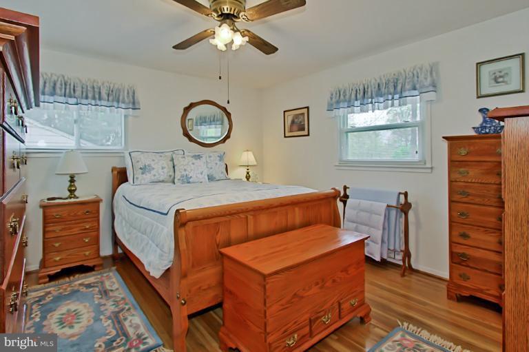 7607 Boulder Street Springfield, VA 22151 - Photo 24 of 30 Bedroom (Master)