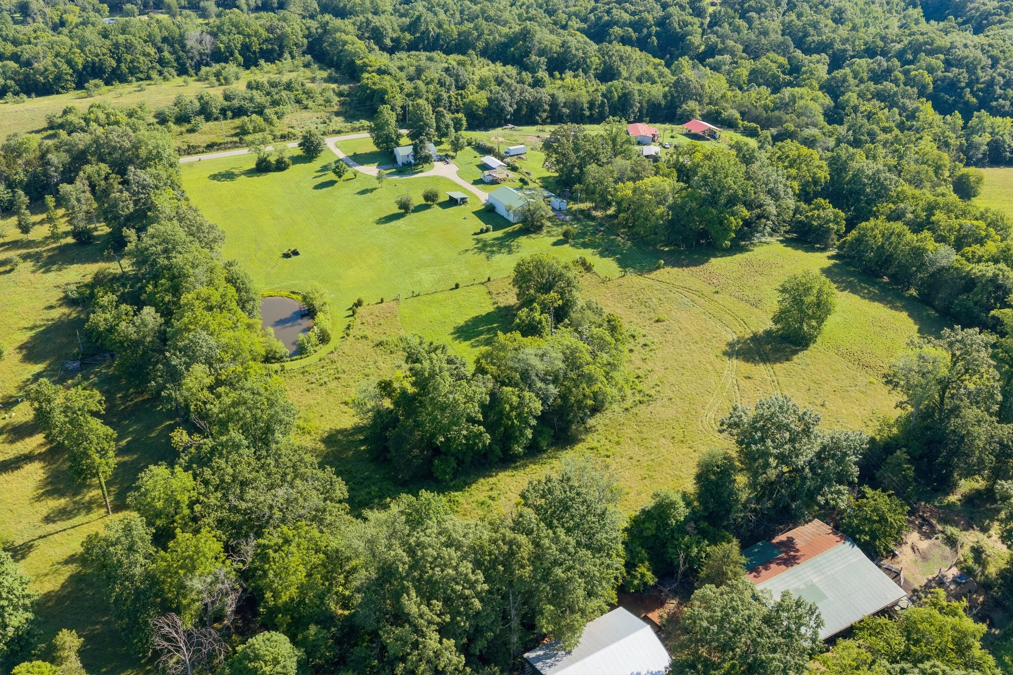 2165 Petty Road Charlotte, TN 37036 - Photo 8 of 75