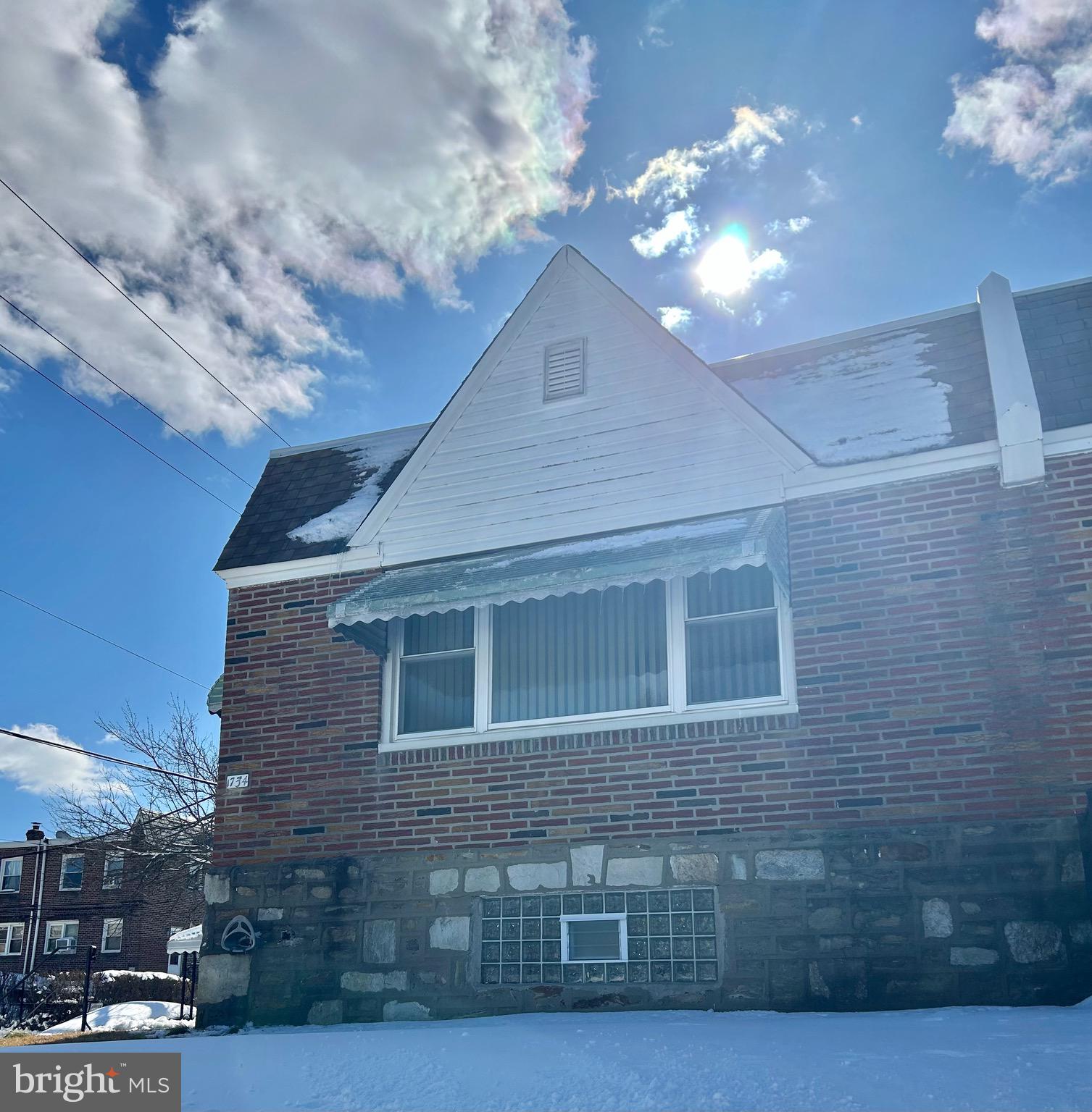 1734 Strahle Street Philadelphia, PA 19152 - Photo 2 of 23