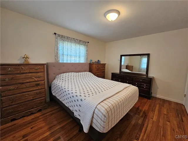 $299,900 | 1305 Fairwood Drive, Utica, NY 13502