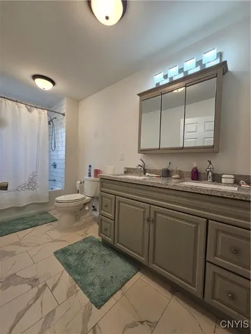 $299,900 | 1305 Fairwood Drive, Utica, NY 13502