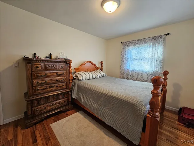 $299,900 | 1305 Fairwood Drive, Utica, NY 13502