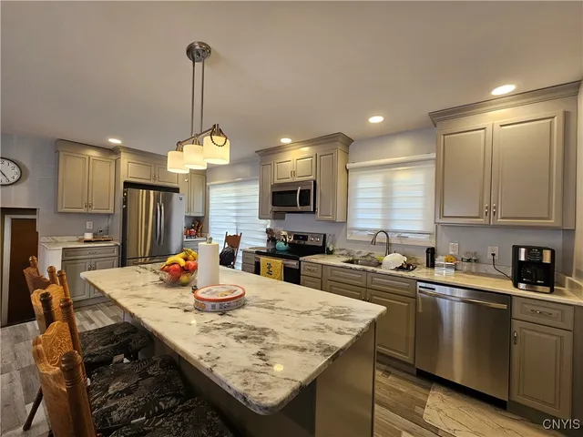 $299,900 | 1305 Fairwood Drive, Utica, NY 13502