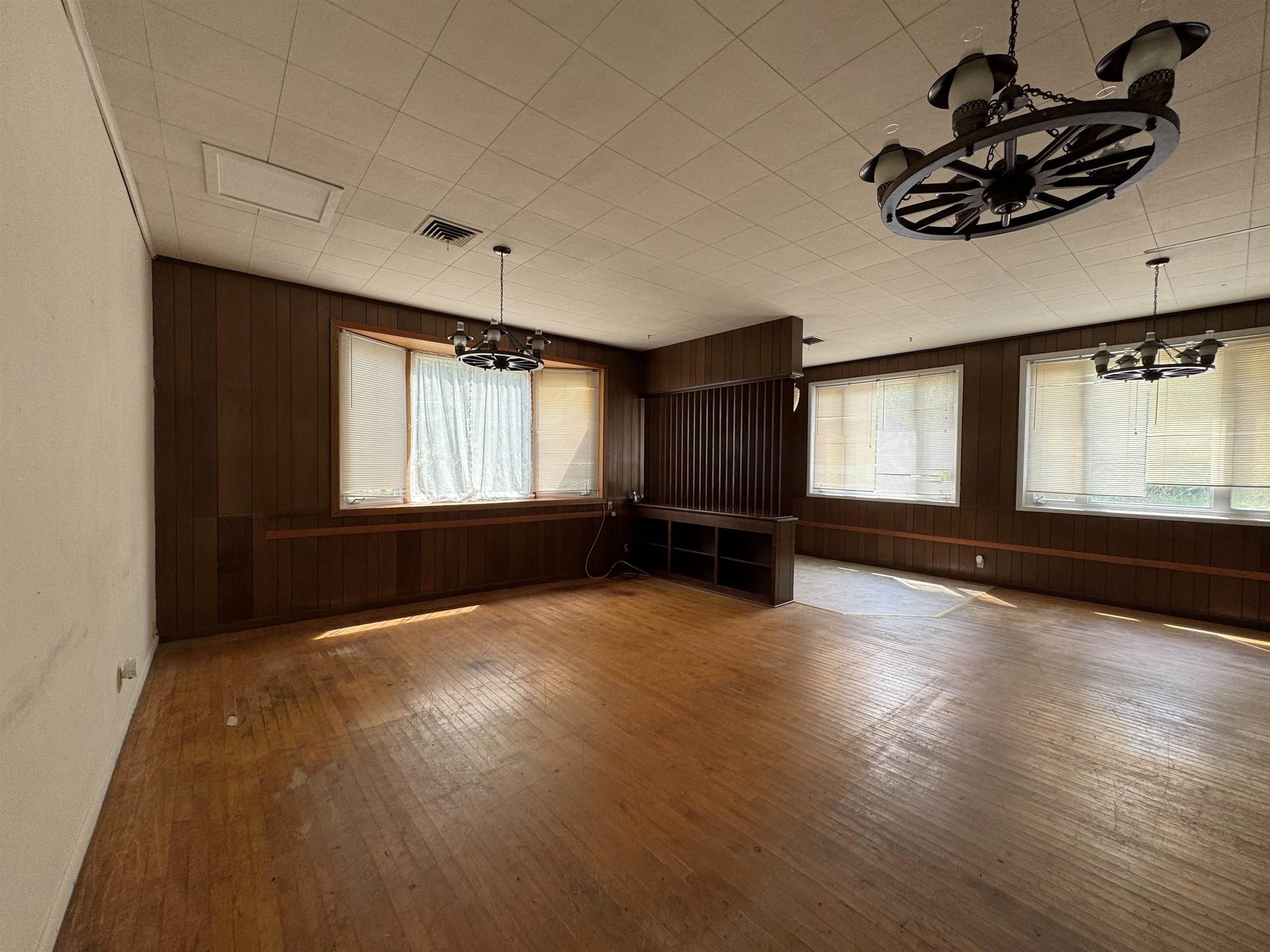 W6324 Iliff Road Monroe, WI 53566 - Photo 14 of 55 Gallery Image 14