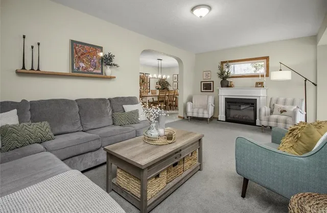 $369,000 | 533 1st Avenue South, South St. Paul, MN 55075