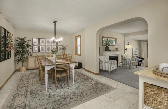 $369,000 | 533 1st Avenue South, South St. Paul, MN 55075