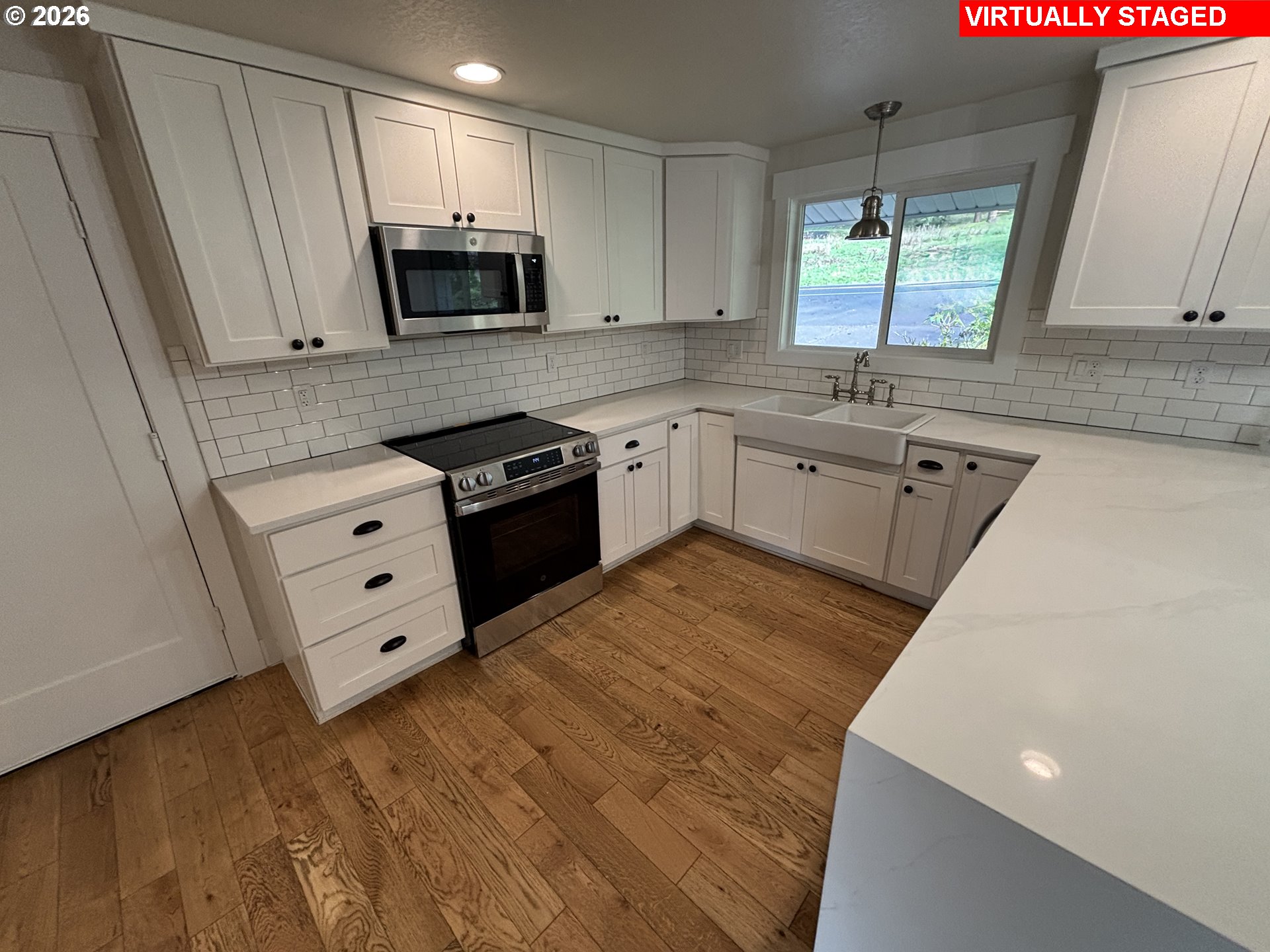 17460 Southeast Sunnyside Road Damascus, OR 97089 - Photo 8 of 41