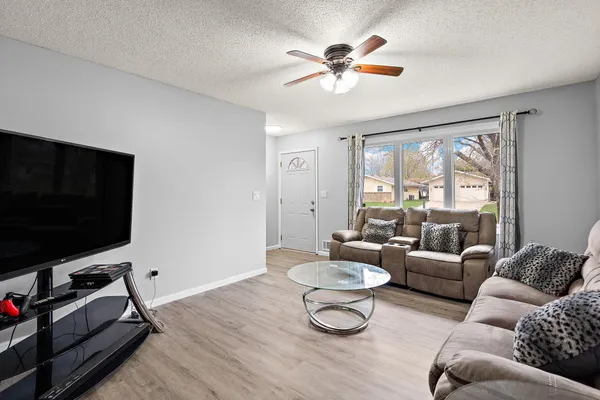 $339,000 | 1038 Van Buren Street South, Shakopee, MN 55379