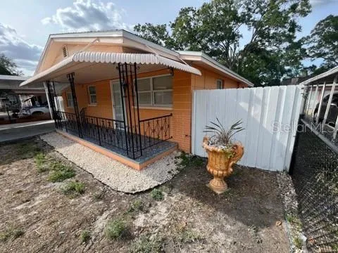 $2,150 | 2010 East Genesee Street, Tampa, FL 33610