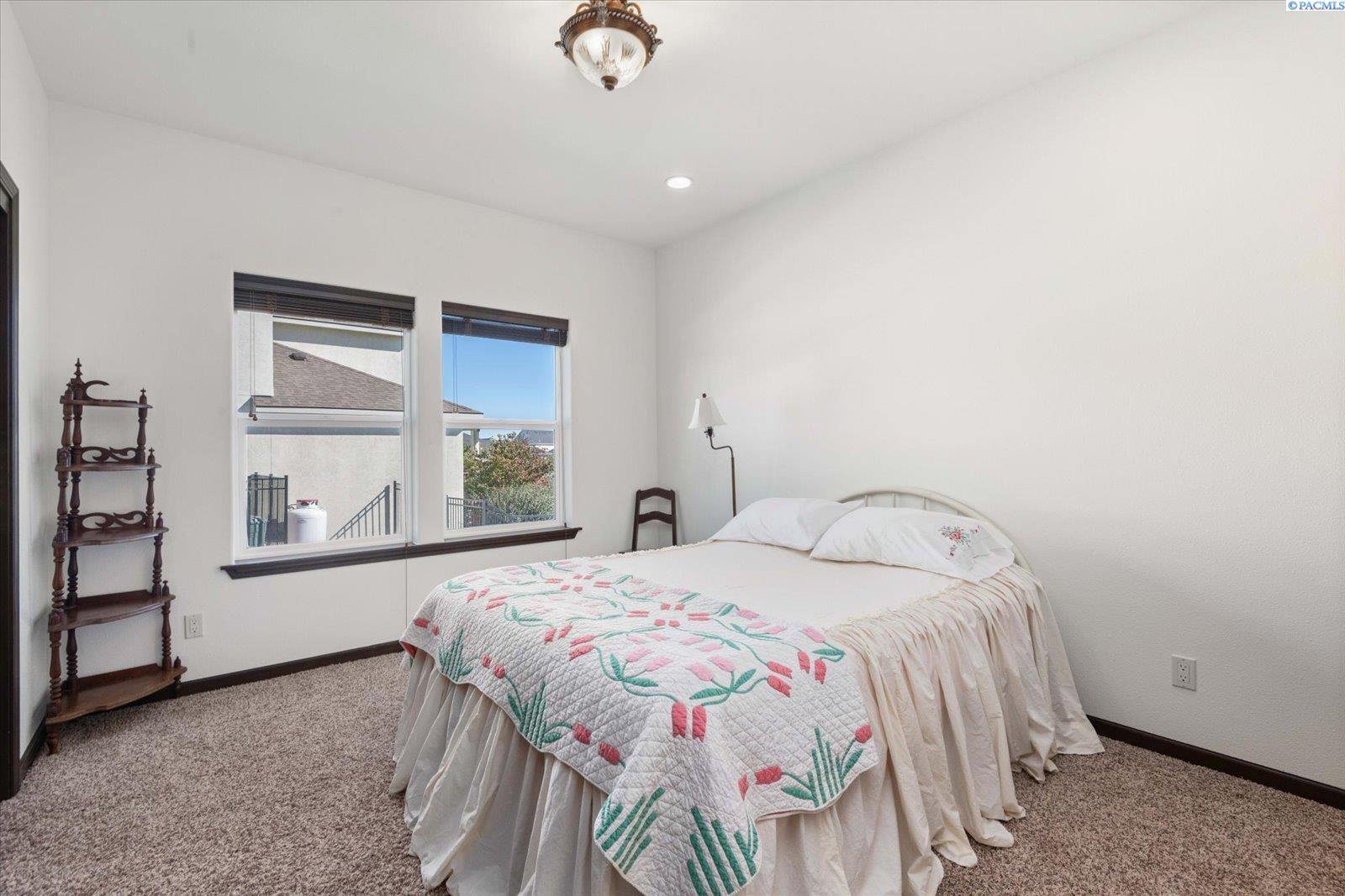17538 South Fairview Loop Kennewick, WA 99338 - Photo 22 of 47 Gallery Image 22