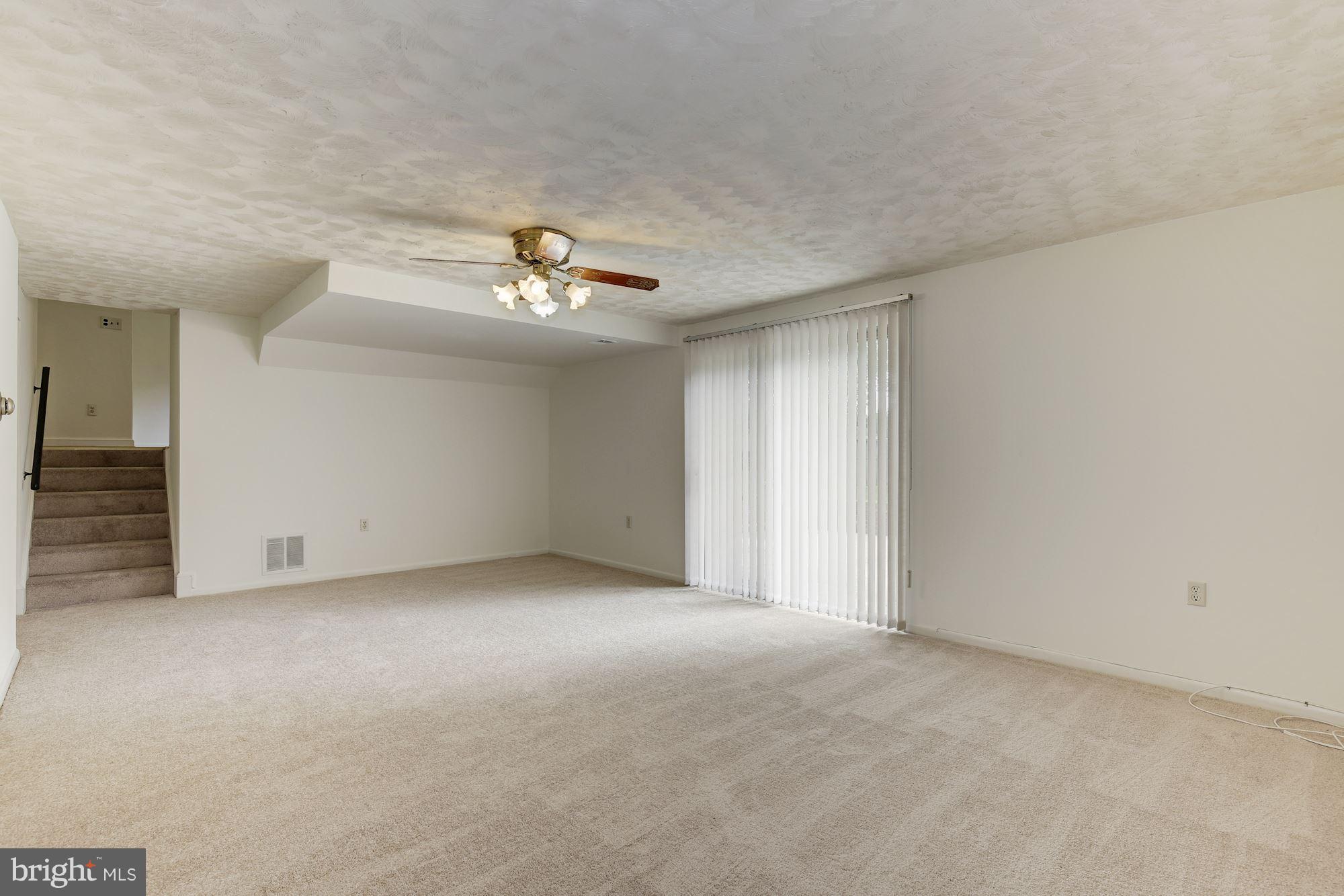 12121 Arbie Road Silver Spring, MD 20904 - Photo 13 of 30 Family Room
