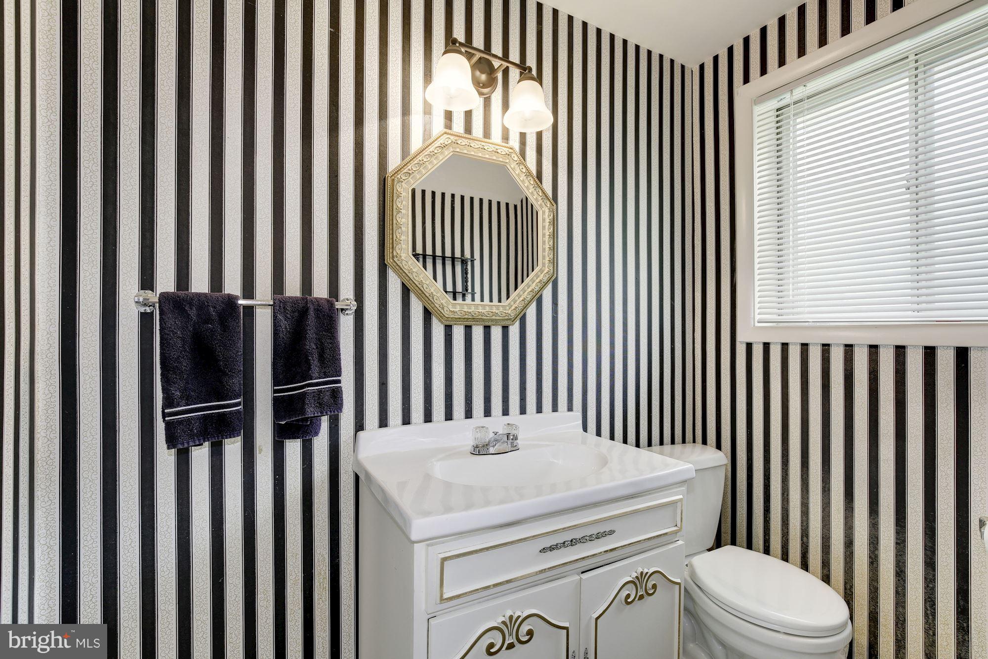 12121 Arbie Road Silver Spring, MD 20904 - Photo 15 of 30 Powder room on main entry level